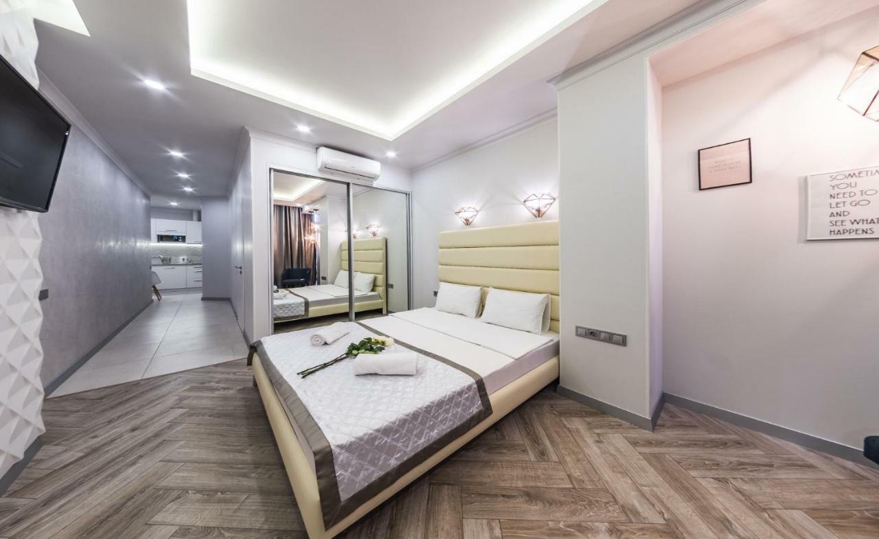 Gagarin Studio Apartment Odessa Ngoại thất bức ảnh