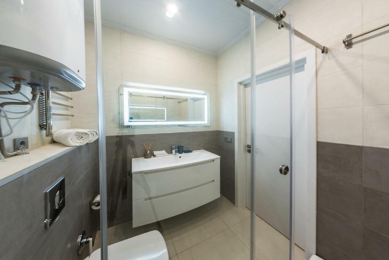 Gagarin Studio Apartment Odessa Ngoại thất bức ảnh